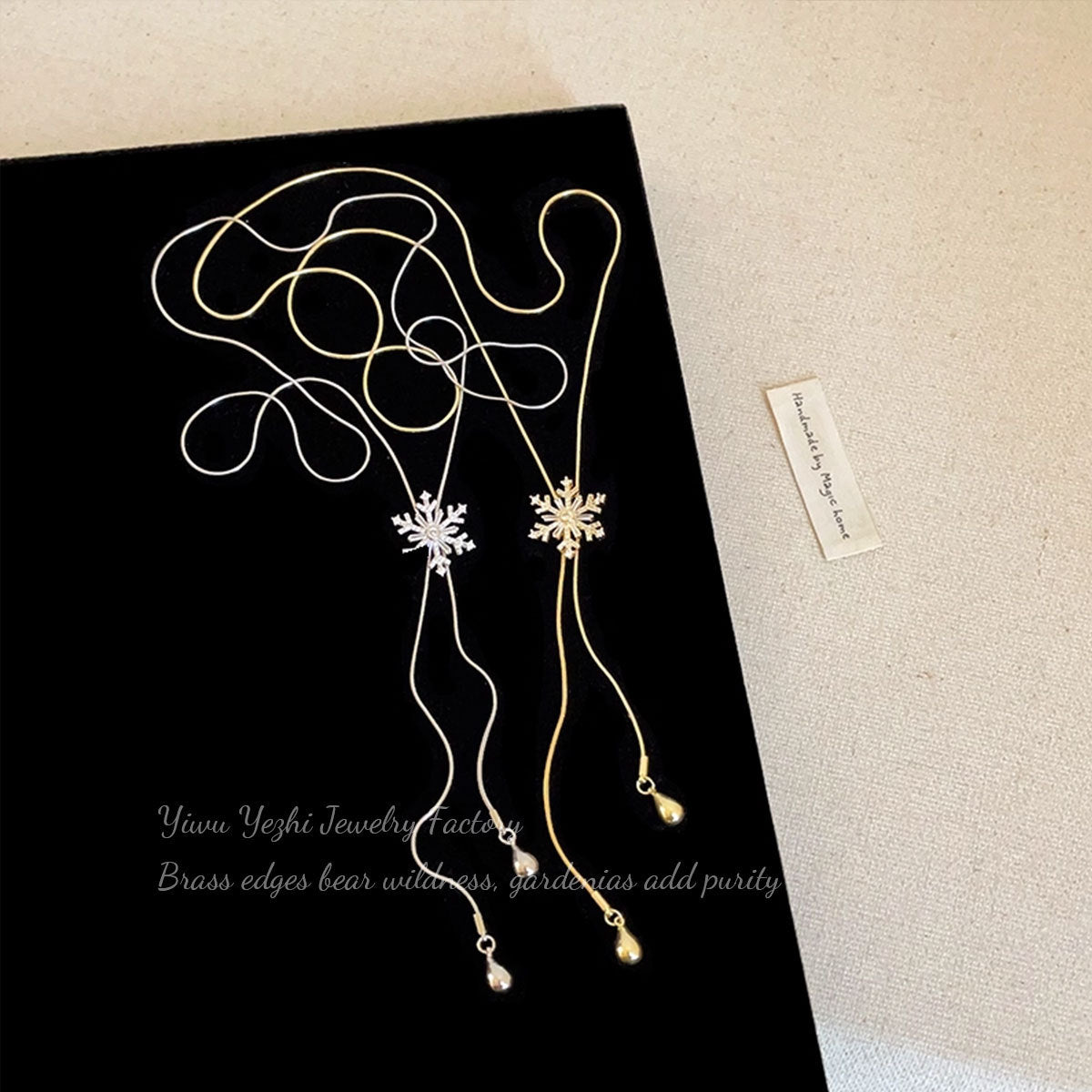 Pull-Out Zircon Snowflake Long Necklace For Women, Accessible Luxury, High-End, Elegant, Fashionable And Versatile Necklace Sweater Chain