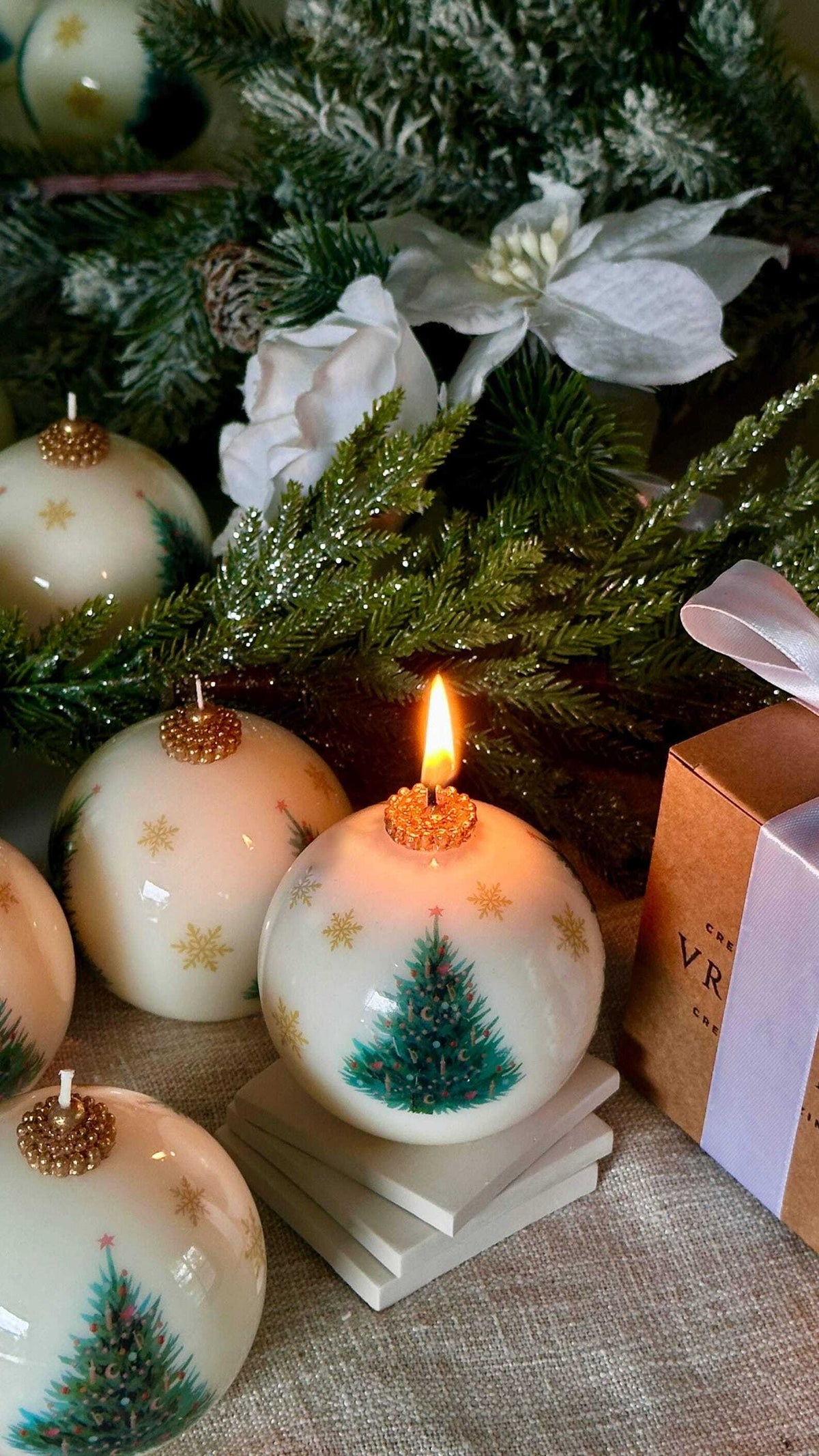 Christmas Candle with Tree: Vintage style gift | Festive and unique Holiday Decor