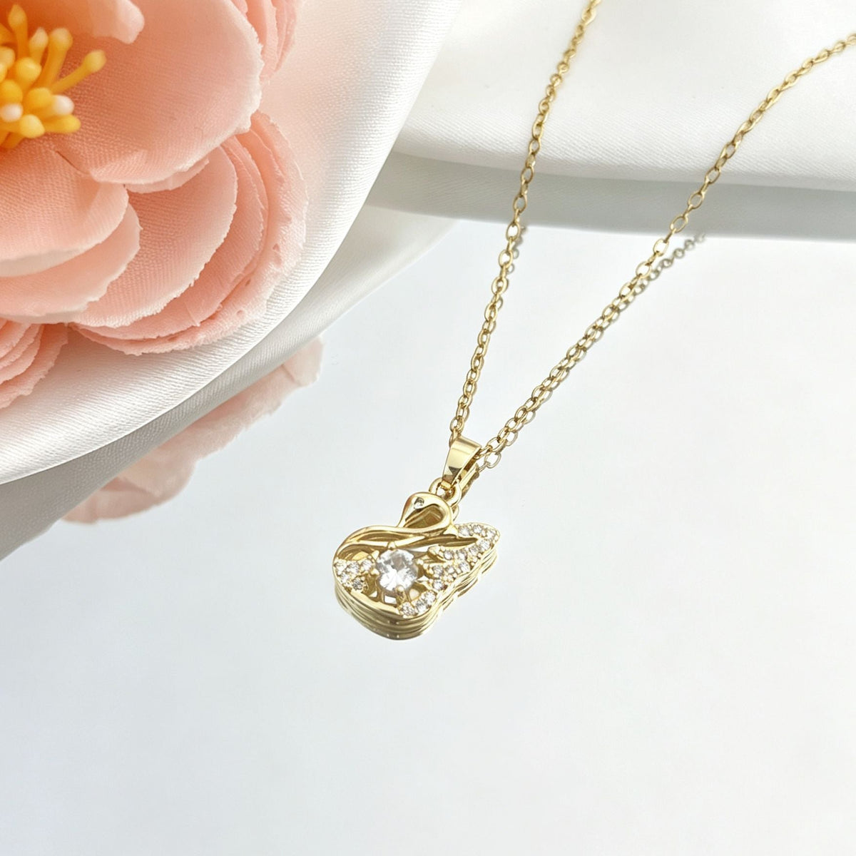 Light-luxury High-end Clavicle Chainelegant And Minimalist Necklace Accessory