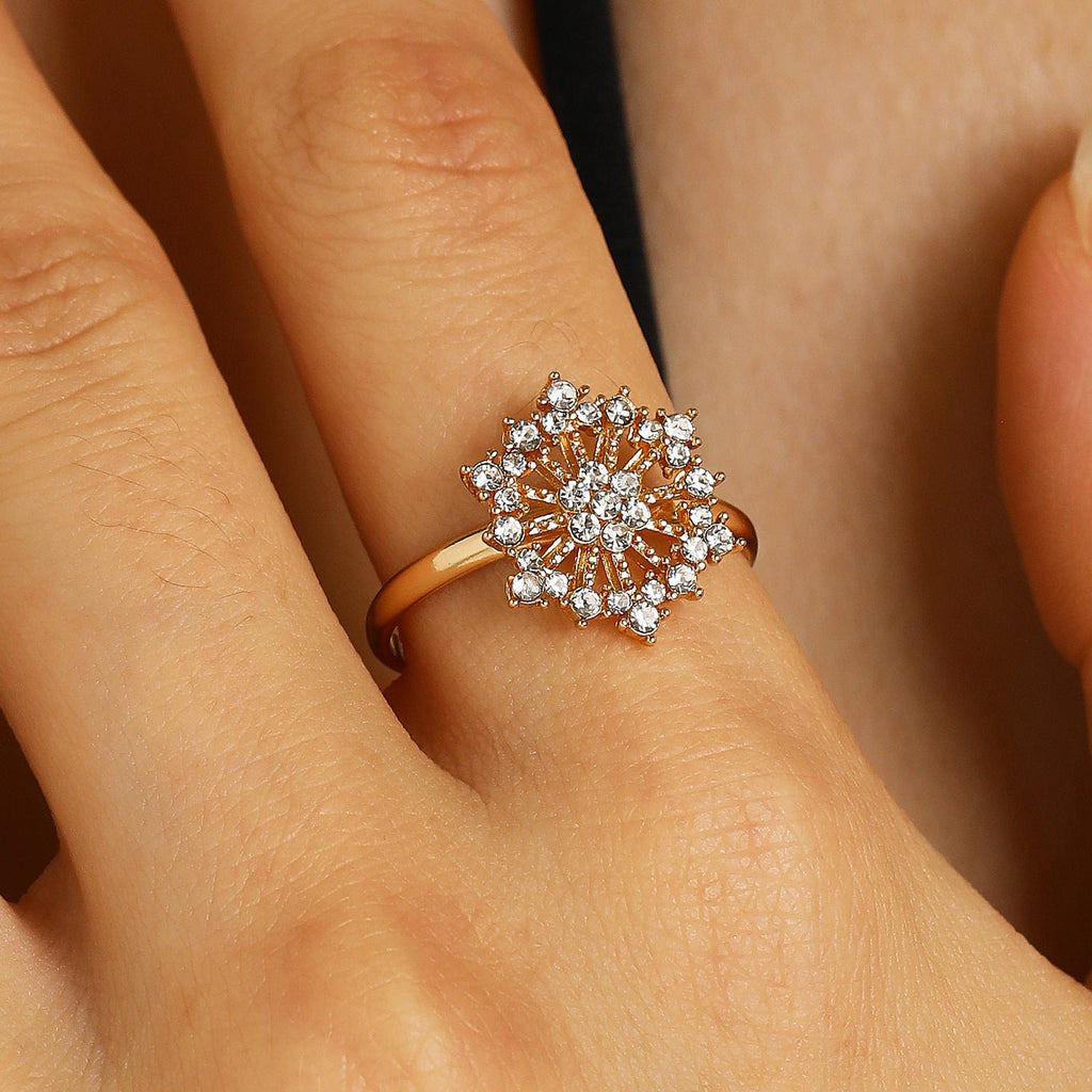 Gold Hollow-out Diamond-inlaid Open Ring
