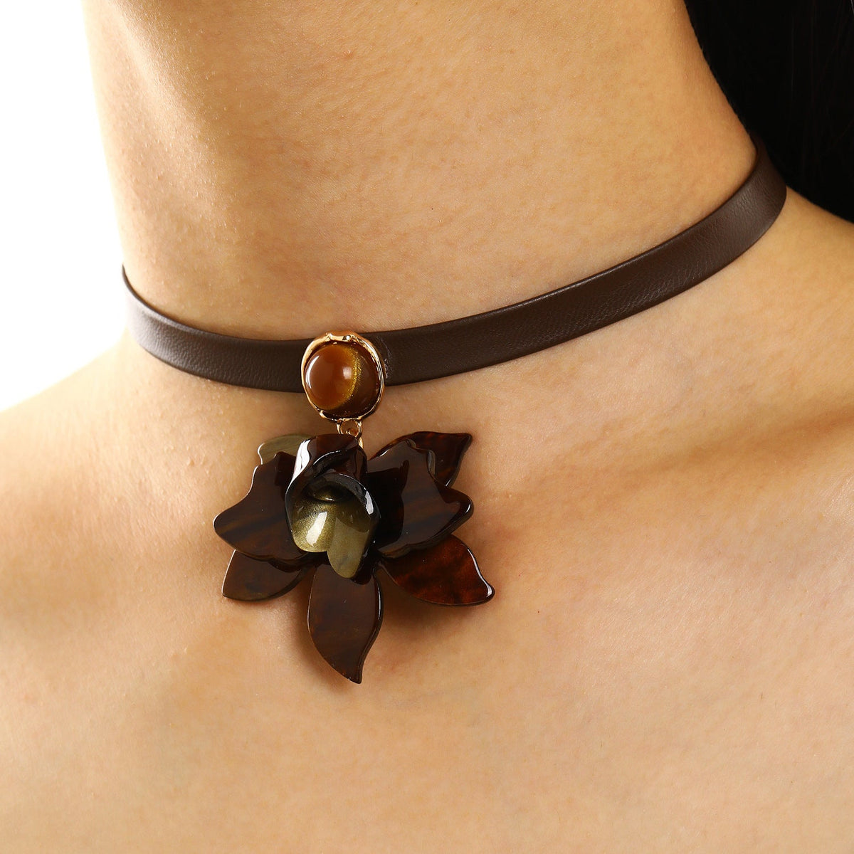 Vintage Tigereye Flower Pendant Necklace Light Luxury