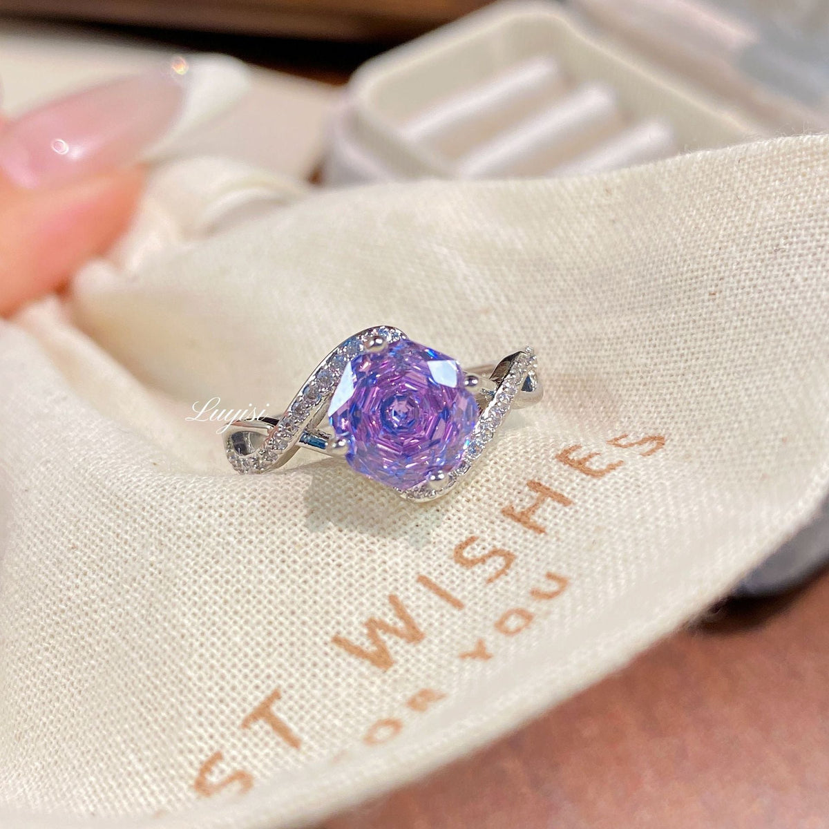 French Light Luxury Octagon Millennium Rose Cut Flower Ring For Women, High-End Inlaid High Carbon Diamond Full Paved Colored Gemstone Ring