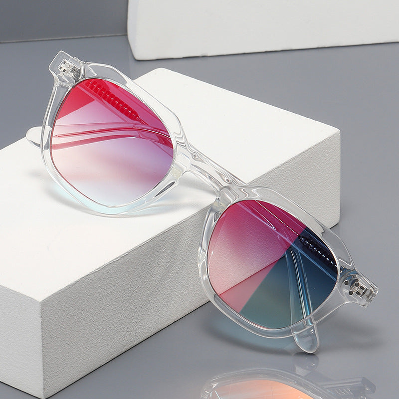 Retro UVprotective Sunglasses With A Distinctive European And American Style