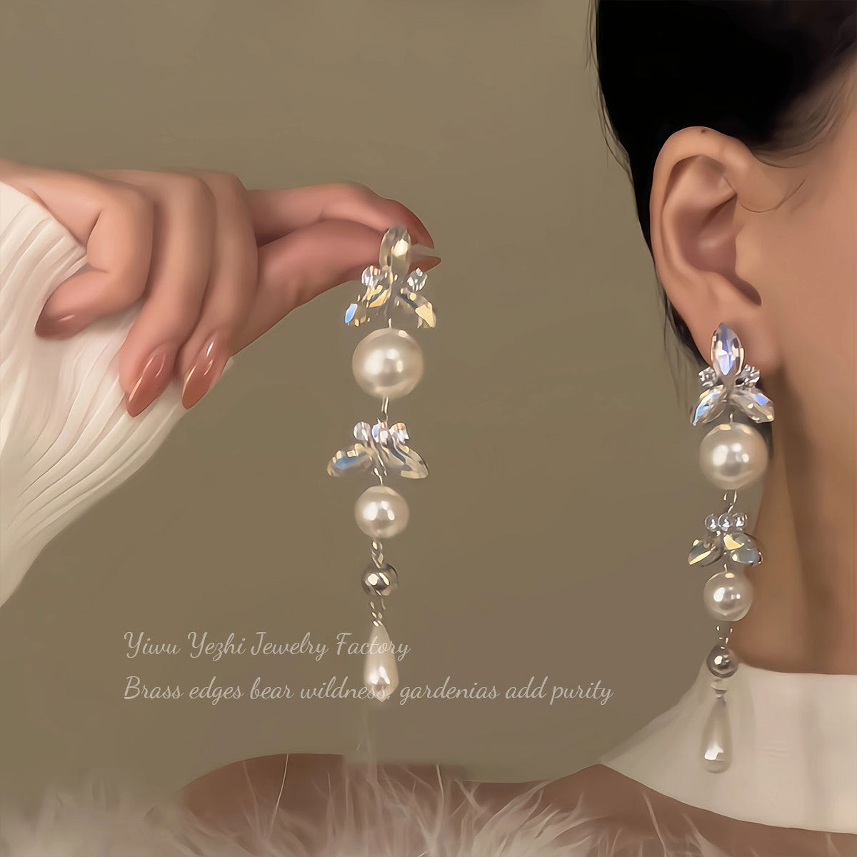 Palace-Style Exquisite Zircon Water Drop Earrings, Light Luxury Niche High-End Earrings, Fashionable, Elegant And Versatile Ear Accessories