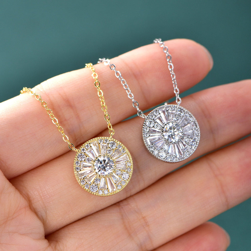 Geometric Round Moissanite Versatile Light-Luxury Necklace