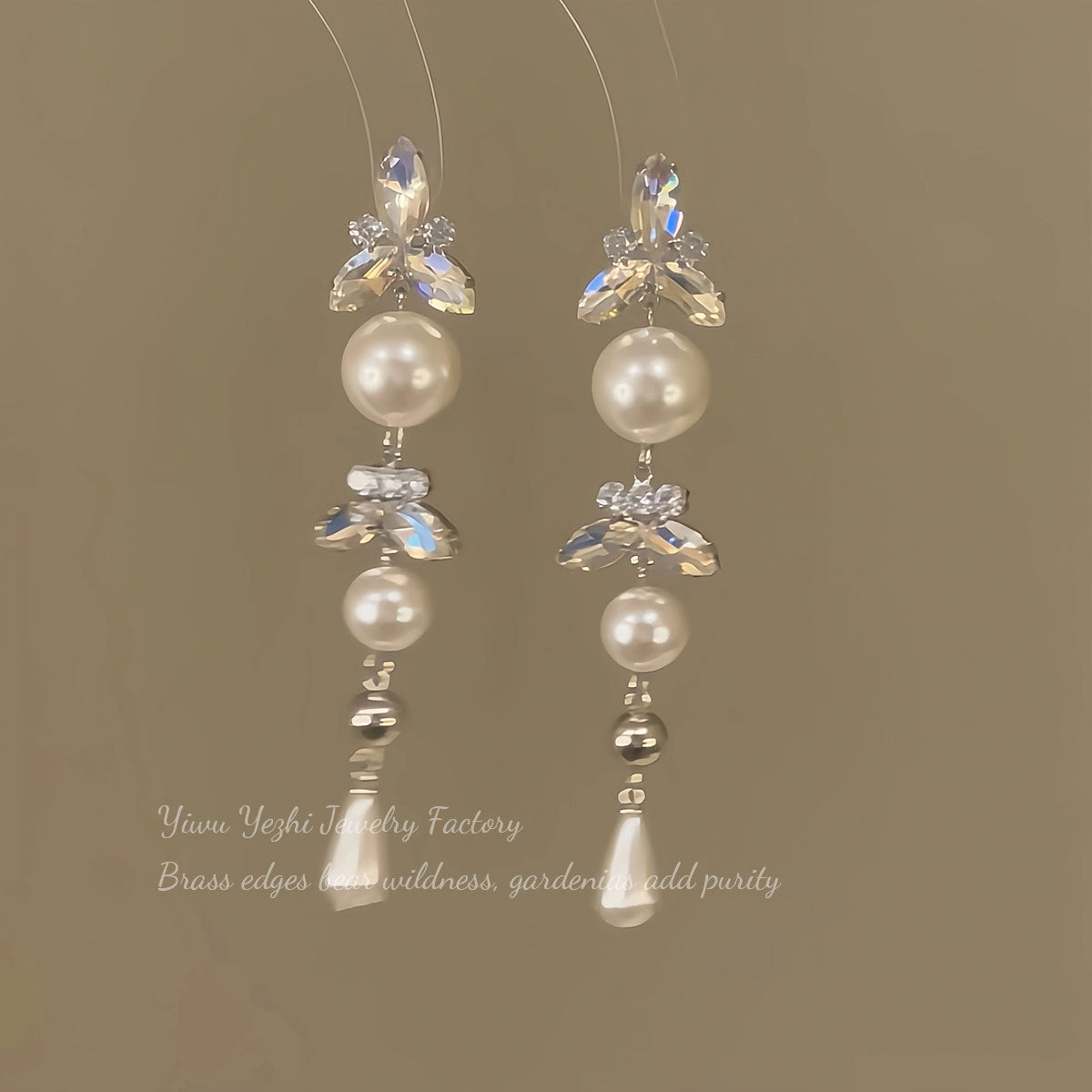 Palace-Style Exquisite Zircon Water Drop Earrings, Light Luxury Niche High-End Earrings, Fashionable, Elegant And Versatile Ear Accessories