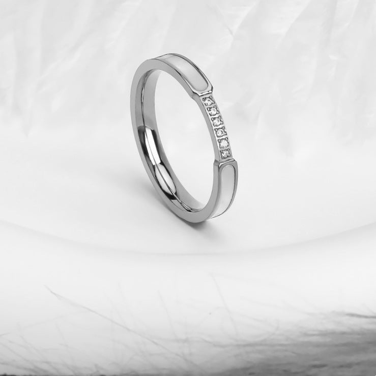 High-End Luxury Diamond-Encrusted White Mother-Of-Pearl Titanium Steel Ring For Women, Fashionable And Versatile, With Six Diamonds, White Mother-Of-Pearl, Non-Fading Ring