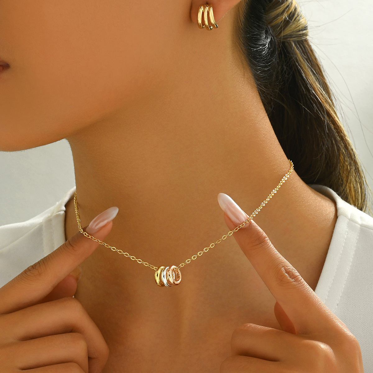 2024 New European And American Cross-border Style Women's Necklace Jewelry Suit Geometric Niche Design Earrings All-match Clavicle Chain