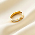Fashionable Light Luxury Three-Diamond White Shell Titanium Steel Ring For Women, Niche Design With A High-End Feel, Non-Fading Mother-Of-Pearl Inlaid Diamond Index Finger Ring