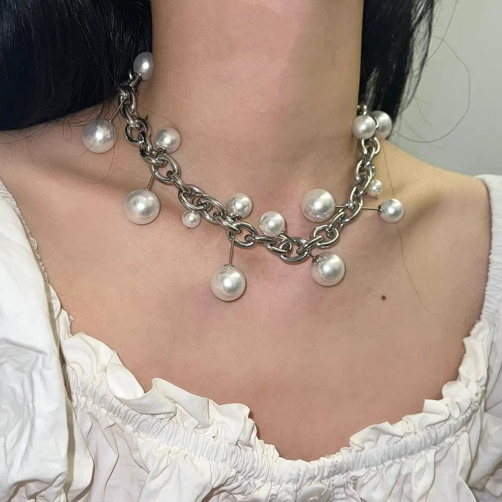 R Pearl Exaggerated Yabi Punk Steel Titanium Clavicle Chain
