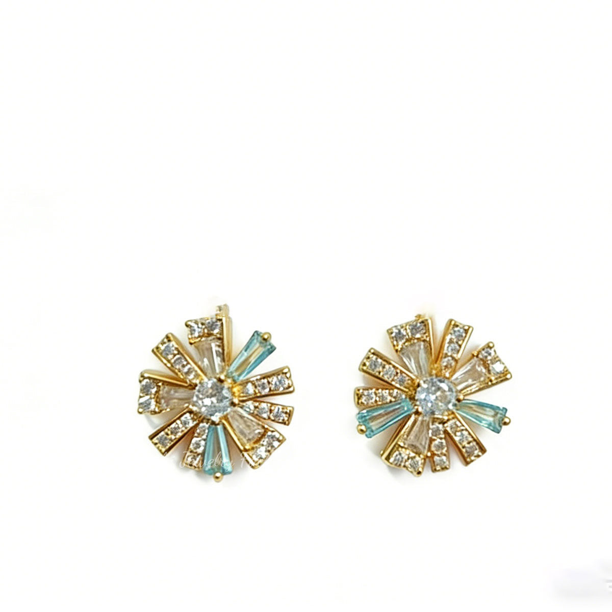 Korean-Style Fashionable And Elegant Zircon Daisy Flower Earrings, Snowflake Style, Light Luxury Feel, Internet Celebrity Earrings, Summer Earrings
