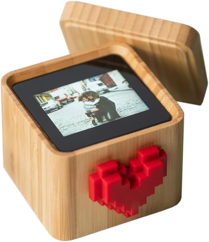 Lovebox Spinning Heart Messenger – Send Love Across the Miles