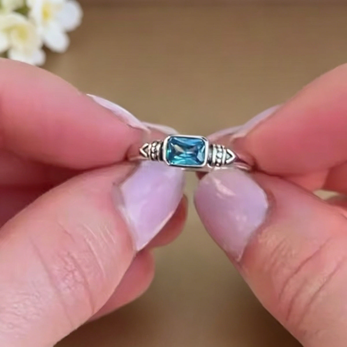 Yanbai Light Luxury Design Ring, Silver Blue Zircon Elegant Versatile Light Luxury Ring For Women, Copper Micro-Inlaid Zircon