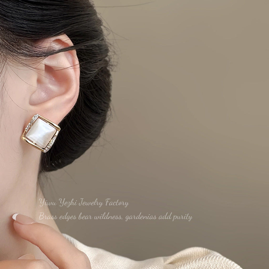 High-End Square Cat's Eye Stone Geometric Rhombus Earrings Korean Simple Micro-Embedded Earrings Internet Celebrity Hot Style Earrings
