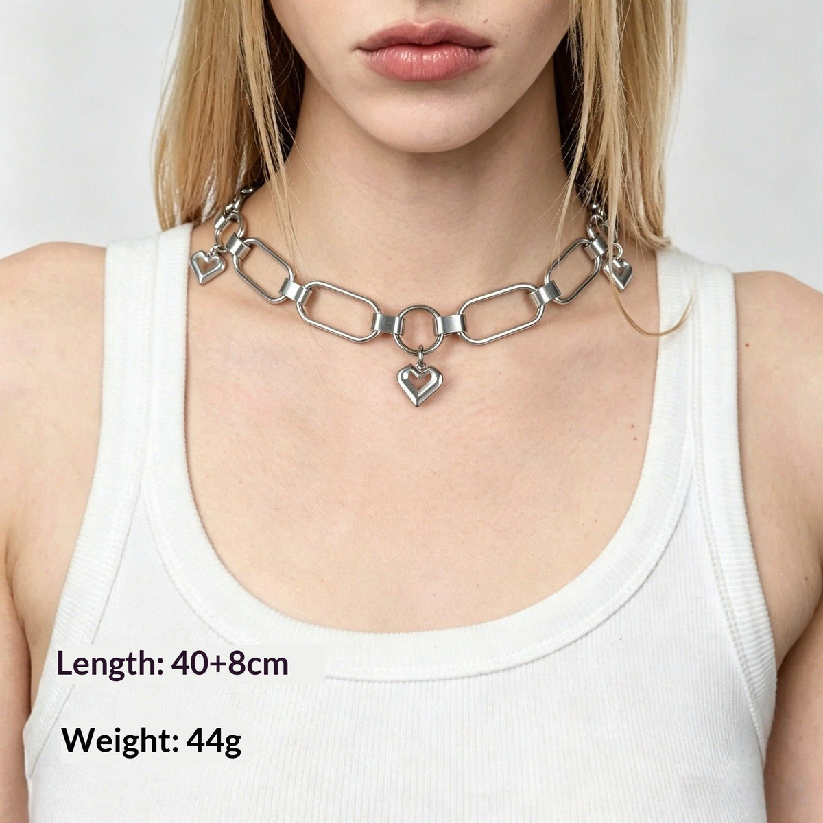Niche Designer Wide-chain Collarbone Necklace With A Heart Charm