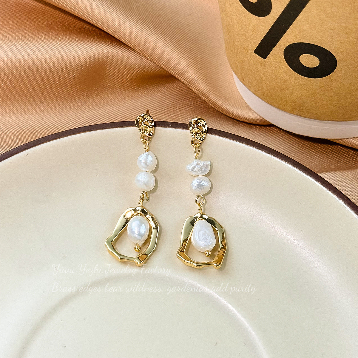 Natural Pearl Earrings, Feminine, High-End, European And American Accessible Luxury Long Earrings, 925 Silver Needle Retro Earrings Wholesale