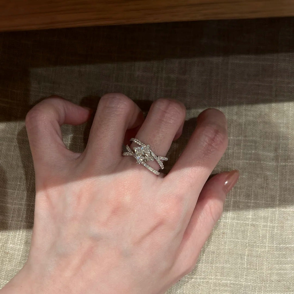 Women Sparkling Radiant Princess High Carbon CZ Shooting Star Ring, Crushed Ice Cut 2 Carat Luxury Engagement Finger Ring