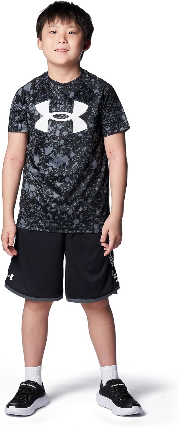 Sprint Mode – Under Armour Boys' Surge 4 AC