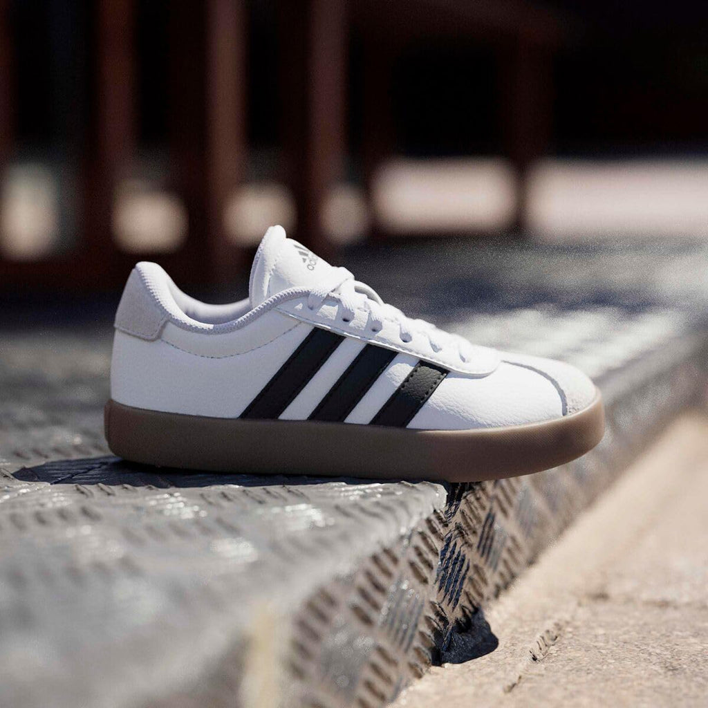Velvet Court Vibes – adidas Unisex-Kids VL Court 3.0