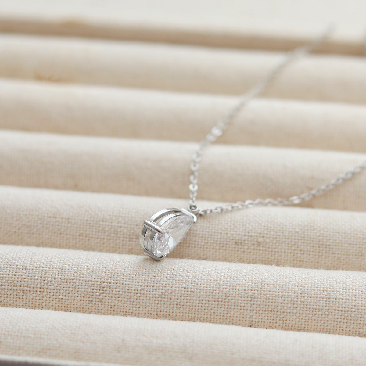 High-end Zircon Water-drop Pendant Titanium Steel Necklace