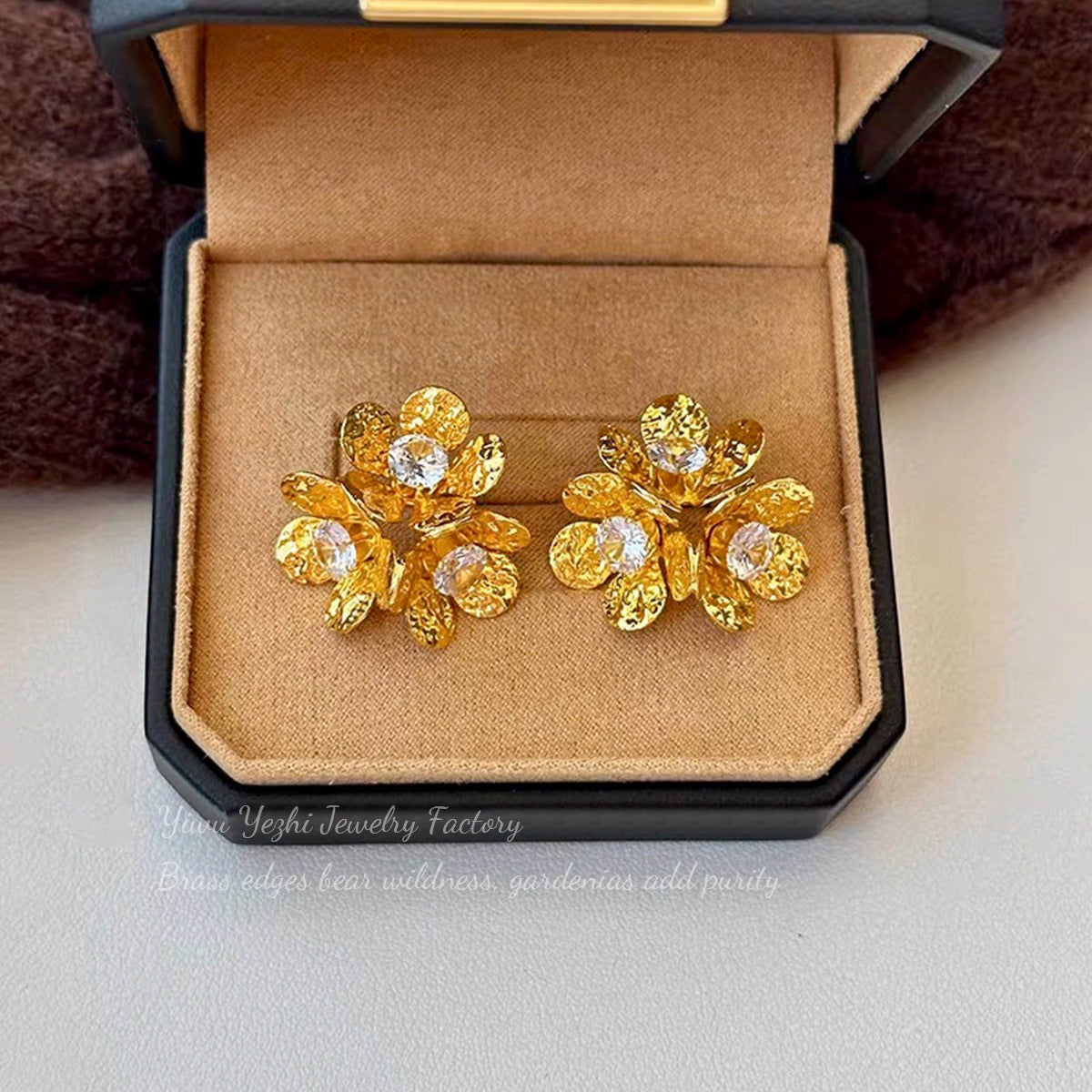 Flower-Like Three-Dimensional Flower Earrings, Multi-Layered Zircon Petal Earrings, Retro Metal Texture Garland Earrings
