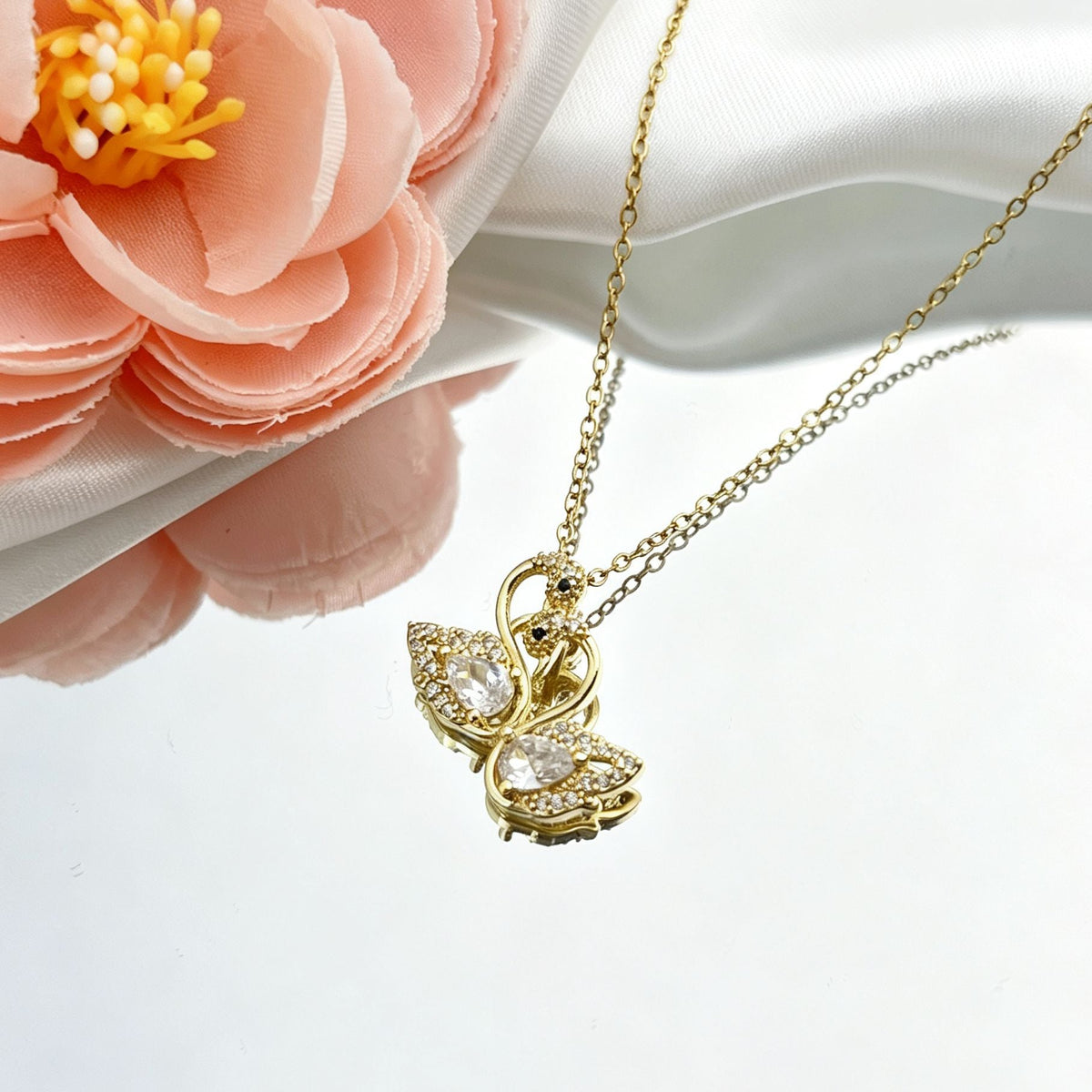 Light-luxury High-end Clavicle Chainelegant And Minimalist Necklace Accessory