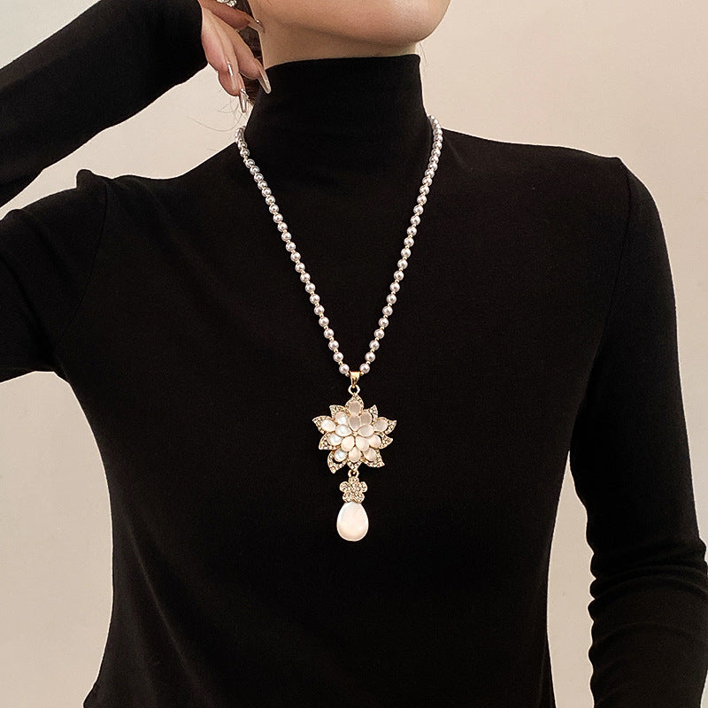 Korean Style Versatile Fashion Flower Sweater Chain Autumn And Winter Accessories Long Necklace Women's High-End Cat's Eye Pendant Camellia