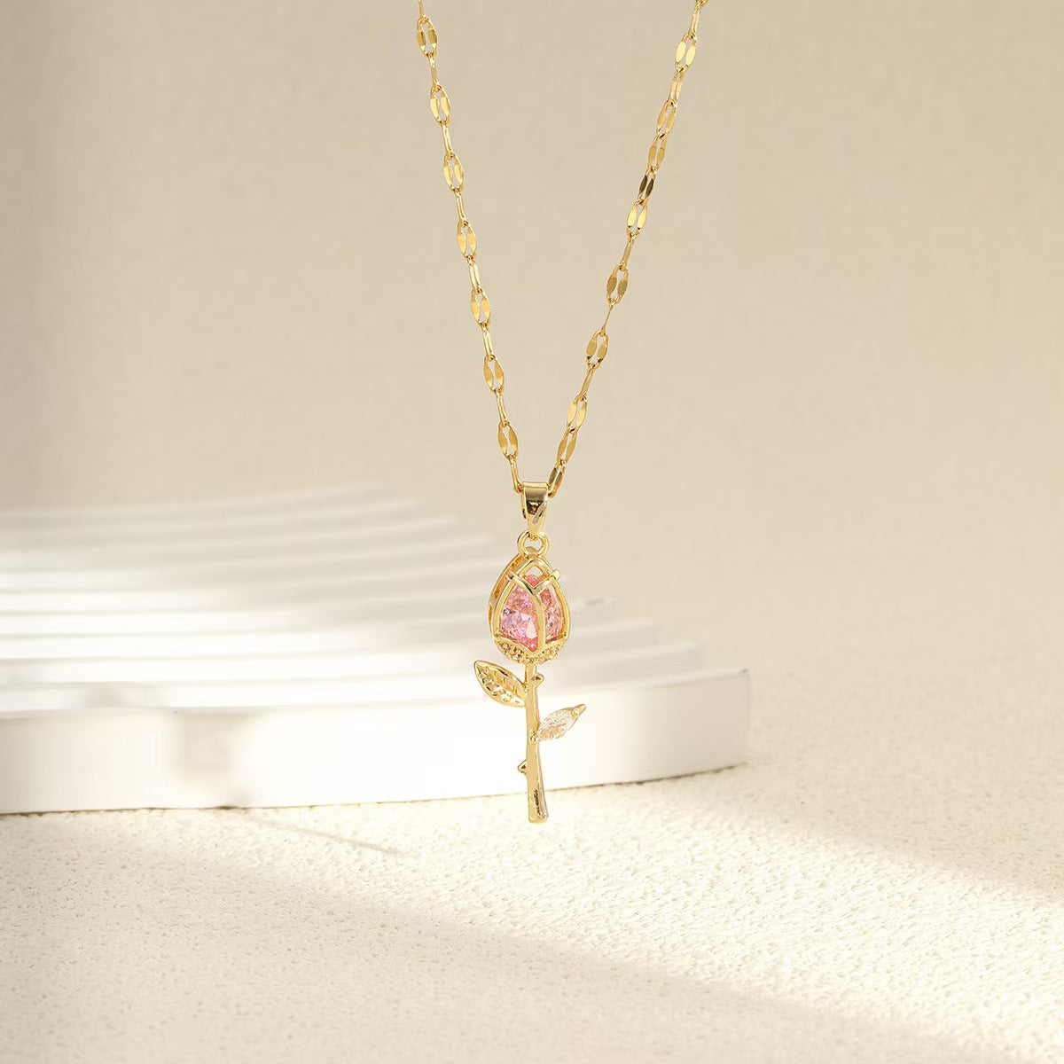 High-end Romantic Crystal Rose Pendant Necklace