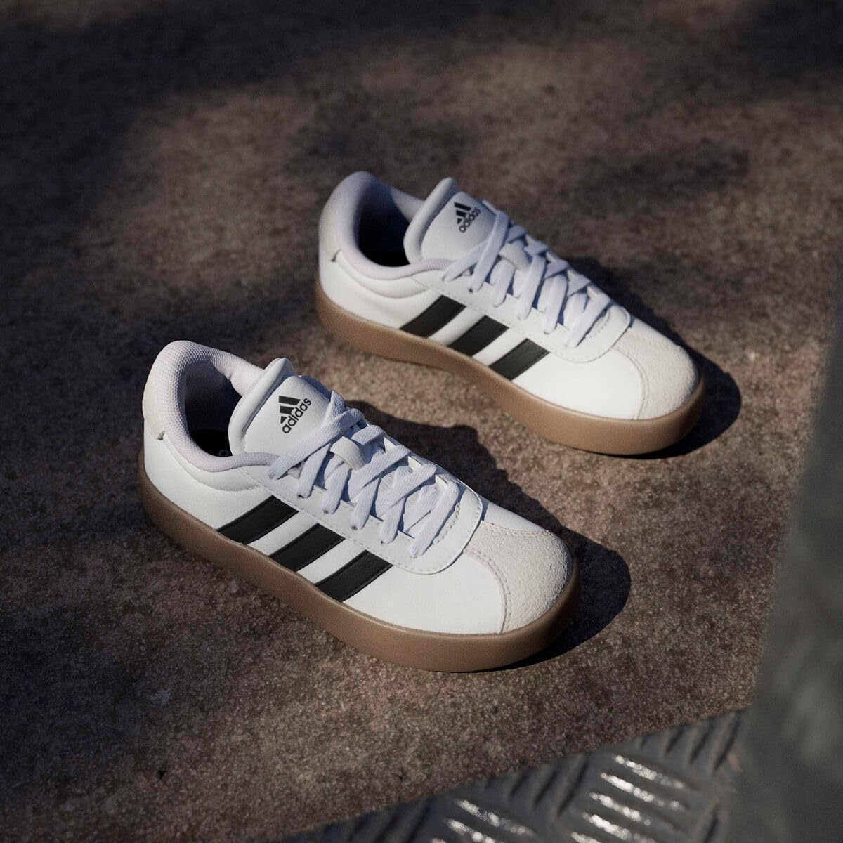 Velvet Court Vibes – adidas Unisex-Kids VL Court 3.0