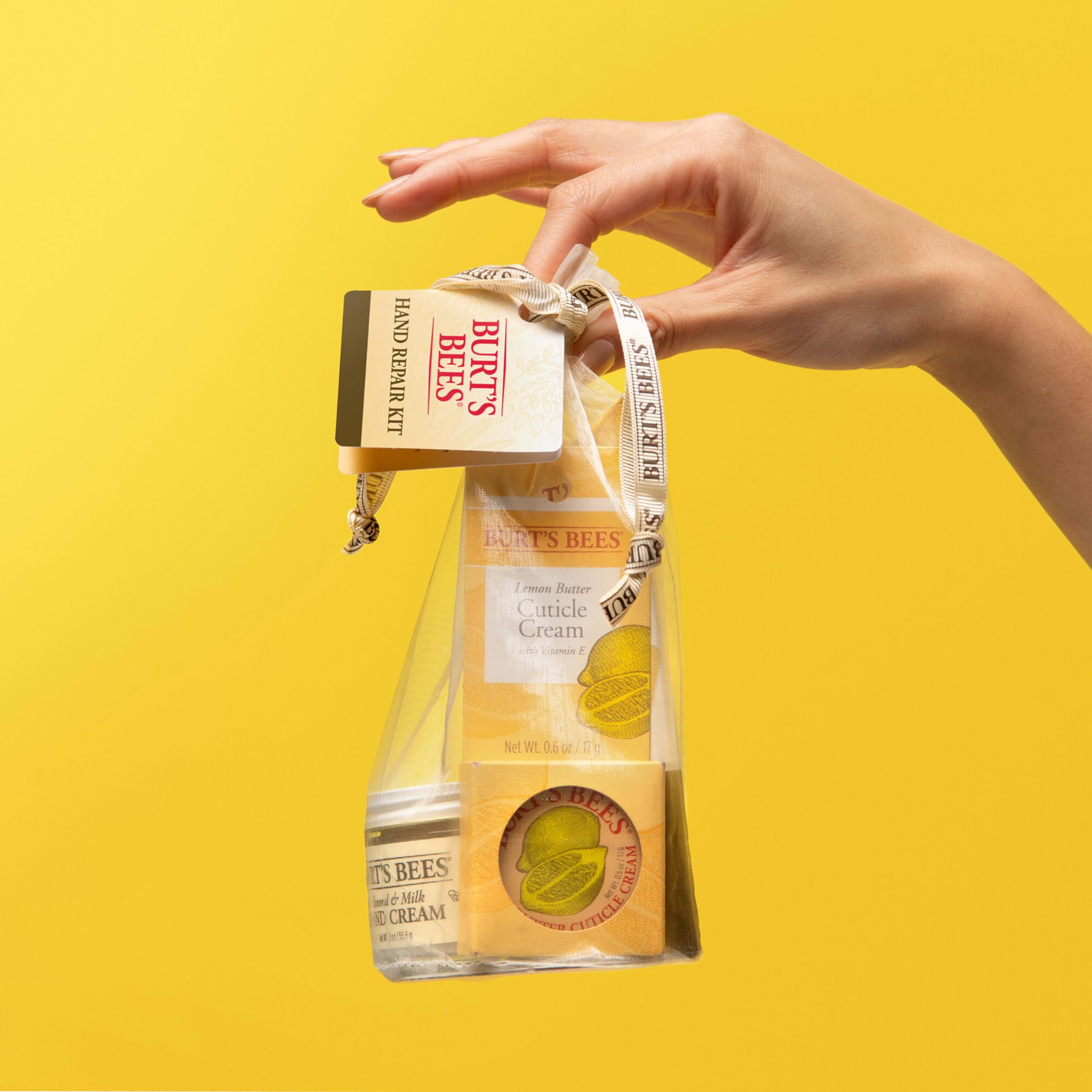Burt's Bees Set de Regalo Repara Manos, 4 Productos