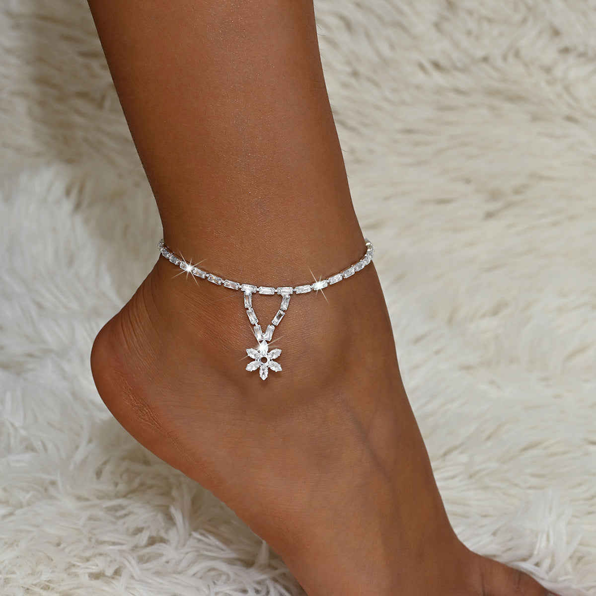 Korean New Style Sweet Crystal Zircon Flower Pendant Anklet Fashionable Beach Vacation Style Women's Silver Bracelet