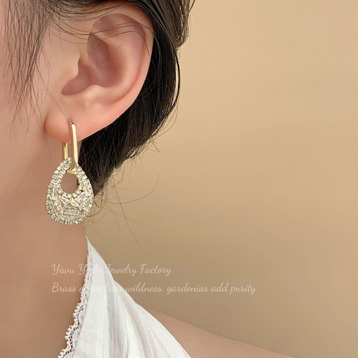 Japanese And Korean Fashion Exquisite High-End Full Zirconia Teardrop Two-Way Earrings For Women Socialite Style Niche Design Earrings