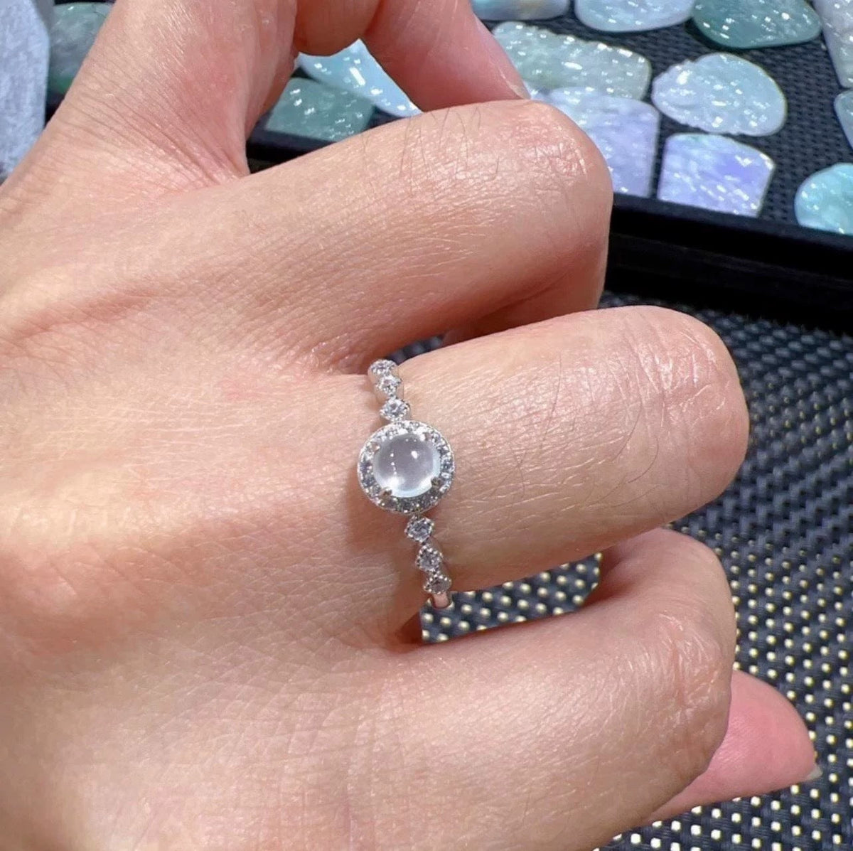 New Trendy Translucent Ice Chalcedony Style Elegant Resizable Open Ring For Women