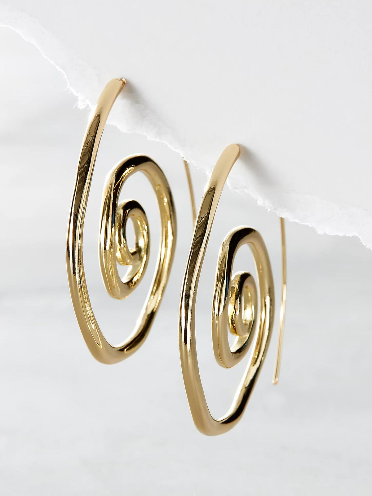 Women Smooth Alloy Twisted Hoop Earrings