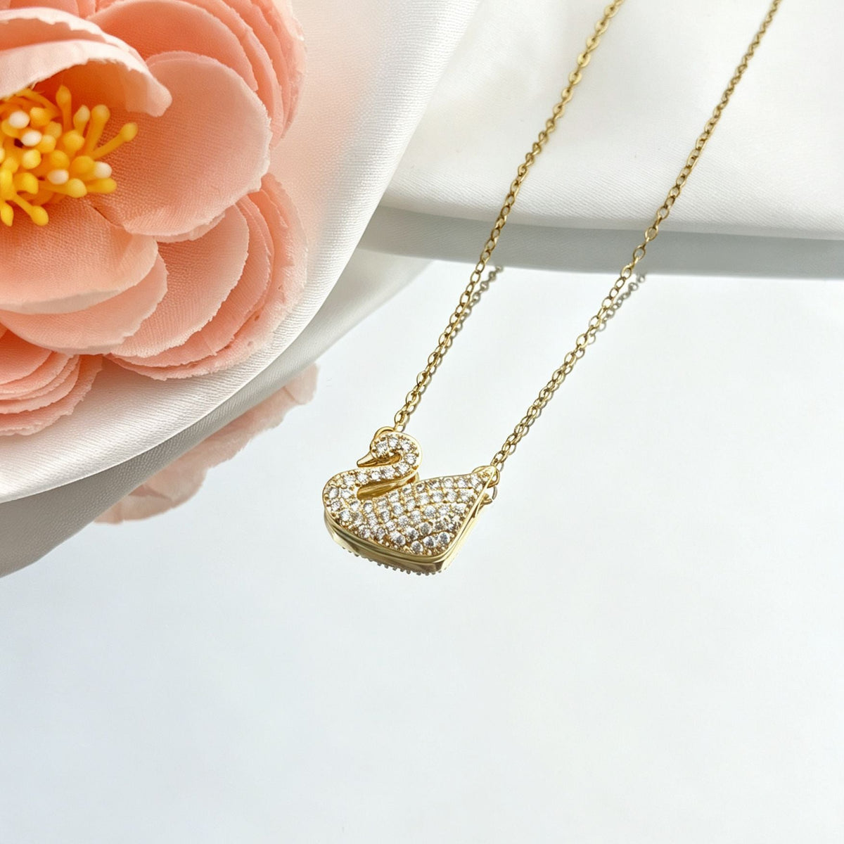 Light-luxury High-end Clavicle Chainelegant And Minimalist Necklace Accessory