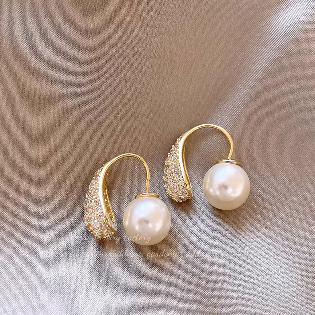 Real Gold Electroplated Micro-Inlaid Exquisite Zircon Small Bean Earrings For Women, Light Luxury Niche High-End Teardrop-Shaped Pearl Earrings