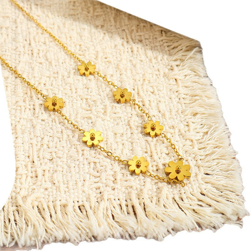 Womens Affordable Luxury High-end Blade Chain