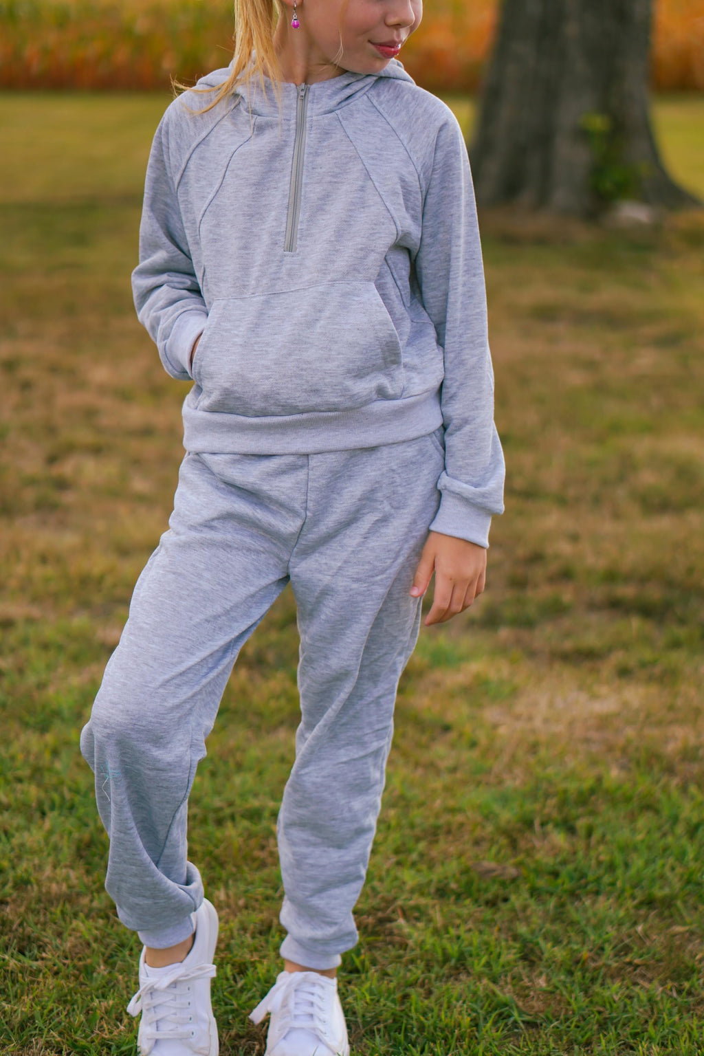 fioukiay Girls 2 Piece Outfits Size 8-9 Half Zipper Hoodies Sweatsuits Long Sleeve Athletic Sweatshirts and Sweatpants with Pockets Grey