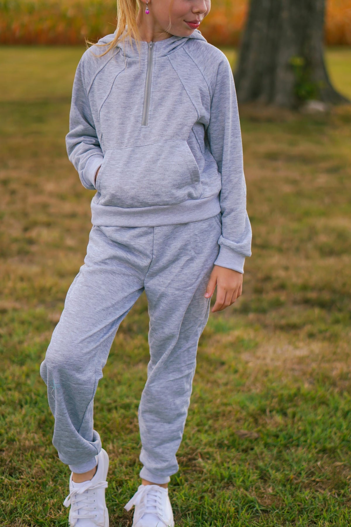 fioukiay Girls 2 Piece Outfits Size 8-9 Half Zipper Hoodies Sweatsuits Long Sleeve Athletic Sweatshirts and Sweatpants with Pockets Grey