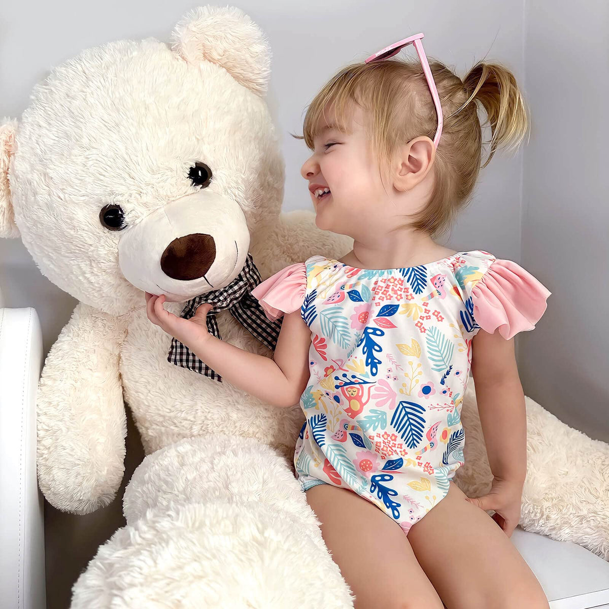 MaoGoLan 47 Inch Giant Teddy Bear, Classic Beige Plush Gift