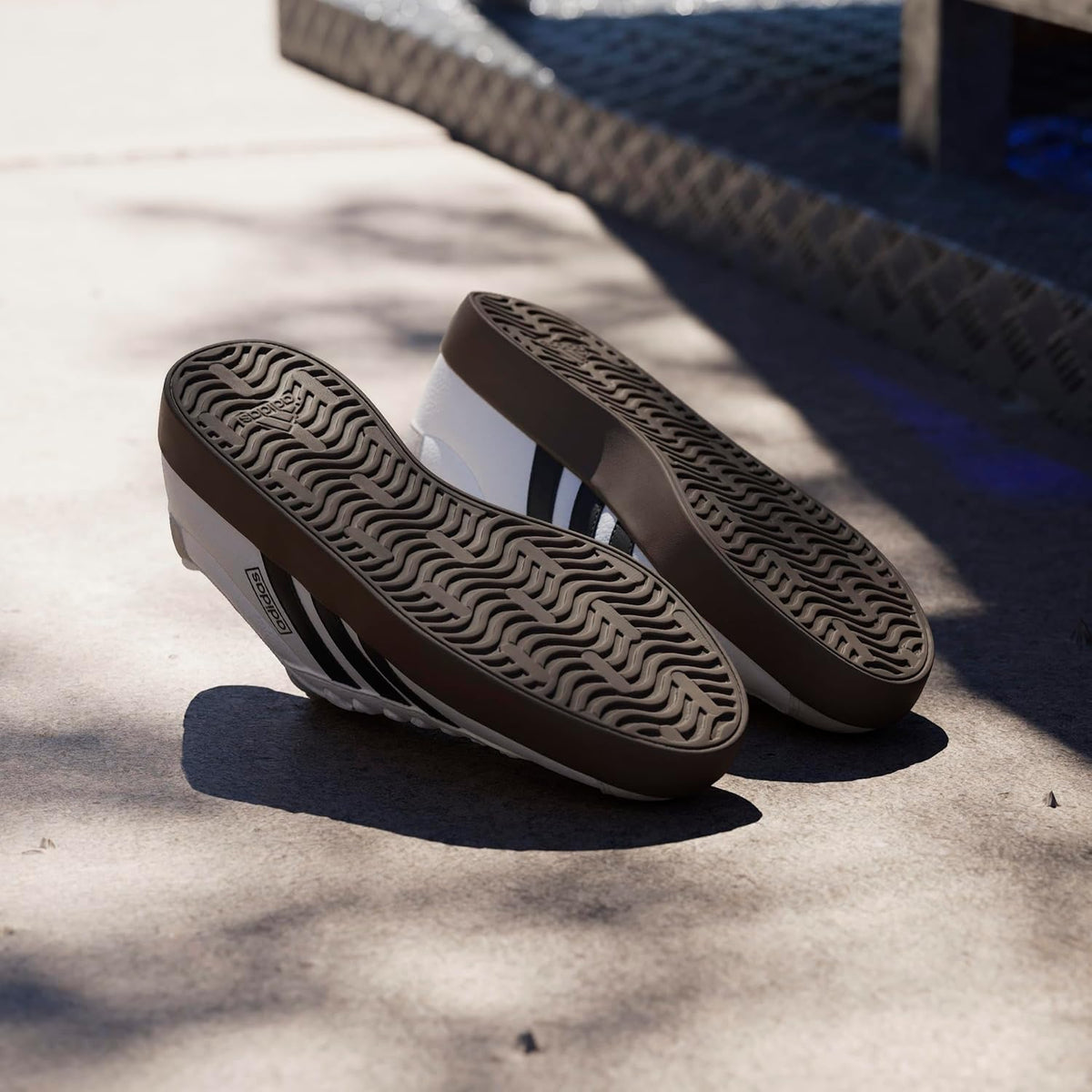 Clean-Court Classic – adidas Men's VL Court 3.0