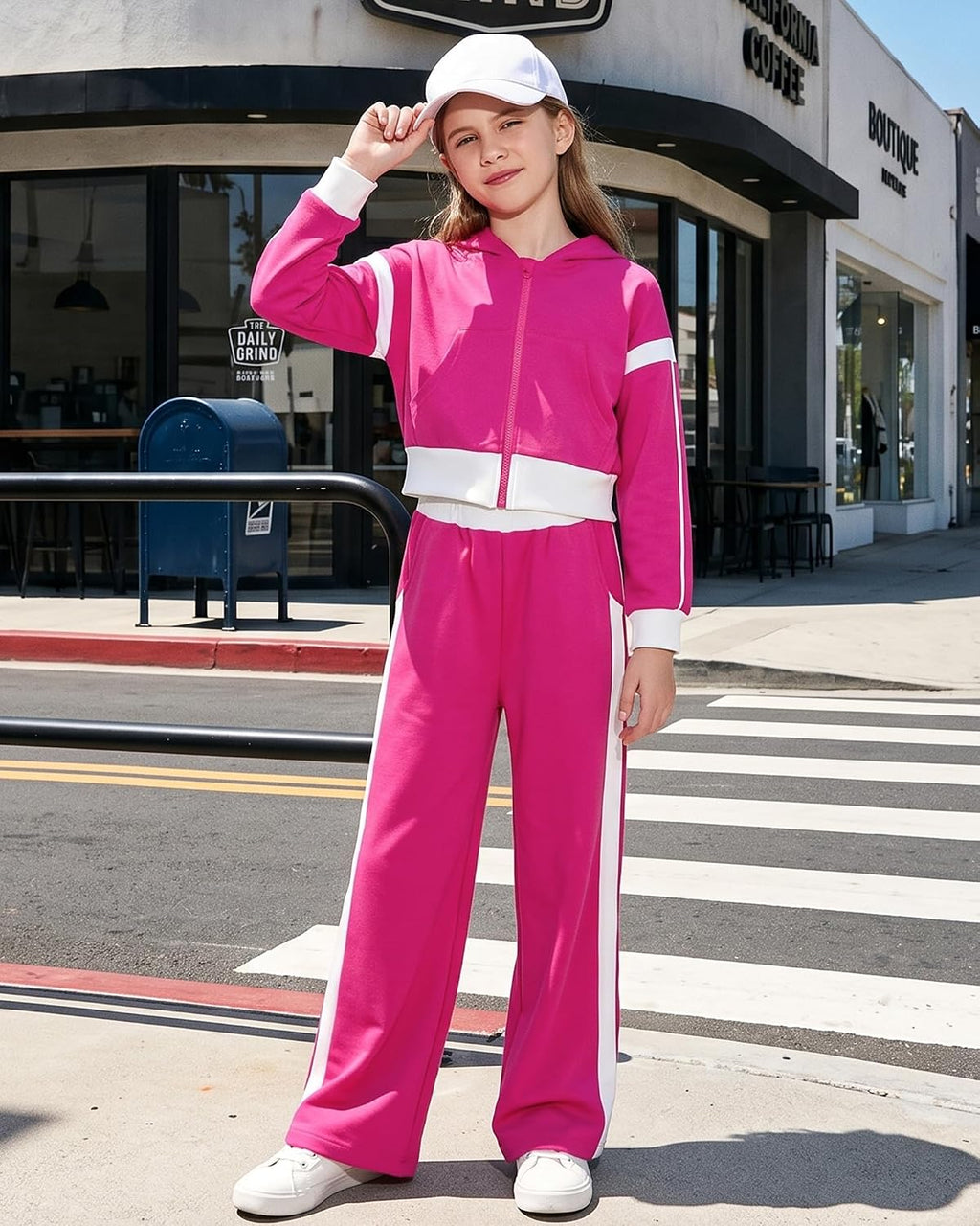 Cozy Queen – Girls' Hooded Sweatsuit