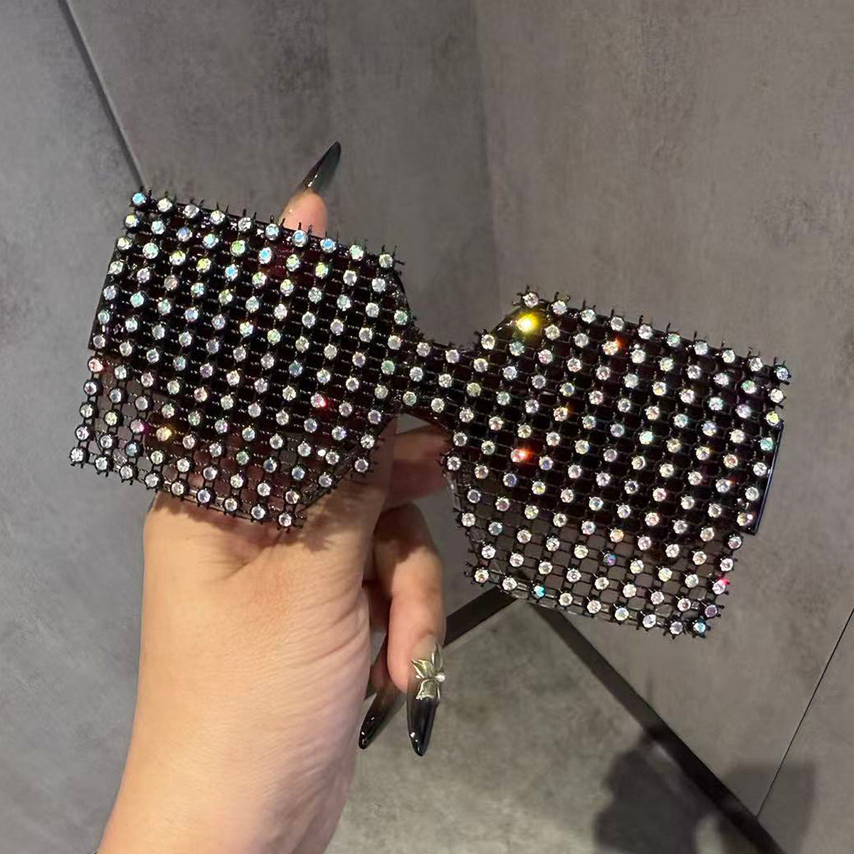 Full-diamond Mesh Hollow-out Iridescent Rhinestone Sunglasses