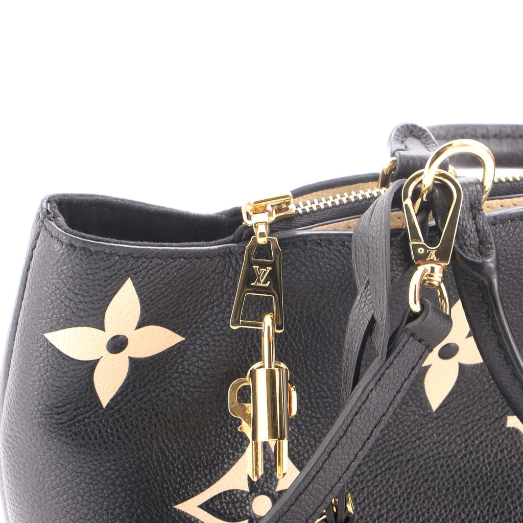 Louis Vuitton, Pre-Loved Petit Palais Handbag, Black