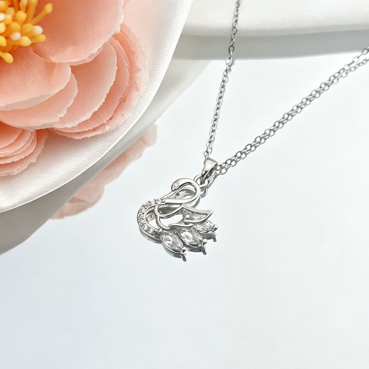 Light-luxury High-end Clavicle Chainelegant And Minimalist Necklace Accessory