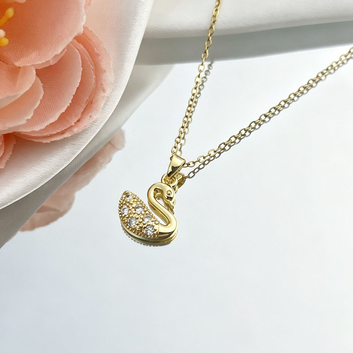 Light-luxury High-end Clavicle Chainelegant And Minimalist Necklace Accessory
