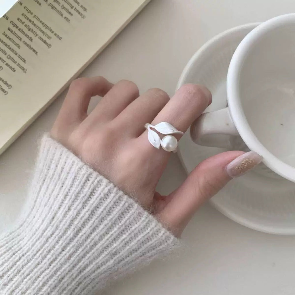 Sweet Leaf Women Ring, High-End Fashion Elegant Versatile Stackable Delicate Open Band, Ins Style Index Finger Ring