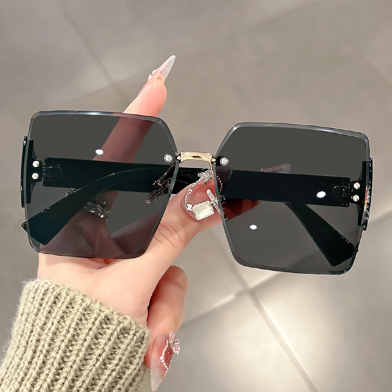 Women Rimless Oversized Square Sunglasses, Frameless Cut Edge Design Gradient Tinted Lenses, UV400 Protection Fashion Statement Eyewear, Lightweight Comfortable Sun Glasses Suitable For Beach Vacation