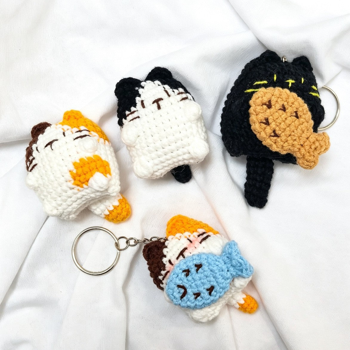 Handmade Knitted Crochet Cat Keychain Pendant