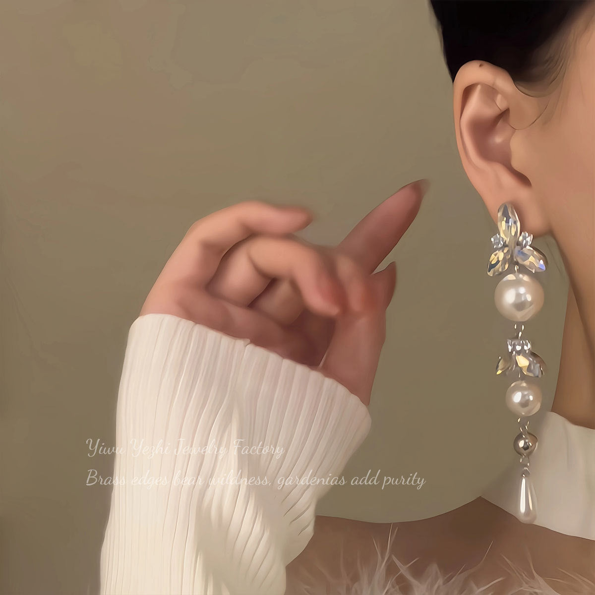 Palace-Style Exquisite Zircon Water Drop Earrings, Light Luxury Niche High-End Earrings, Fashionable, Elegant And Versatile Ear Accessories